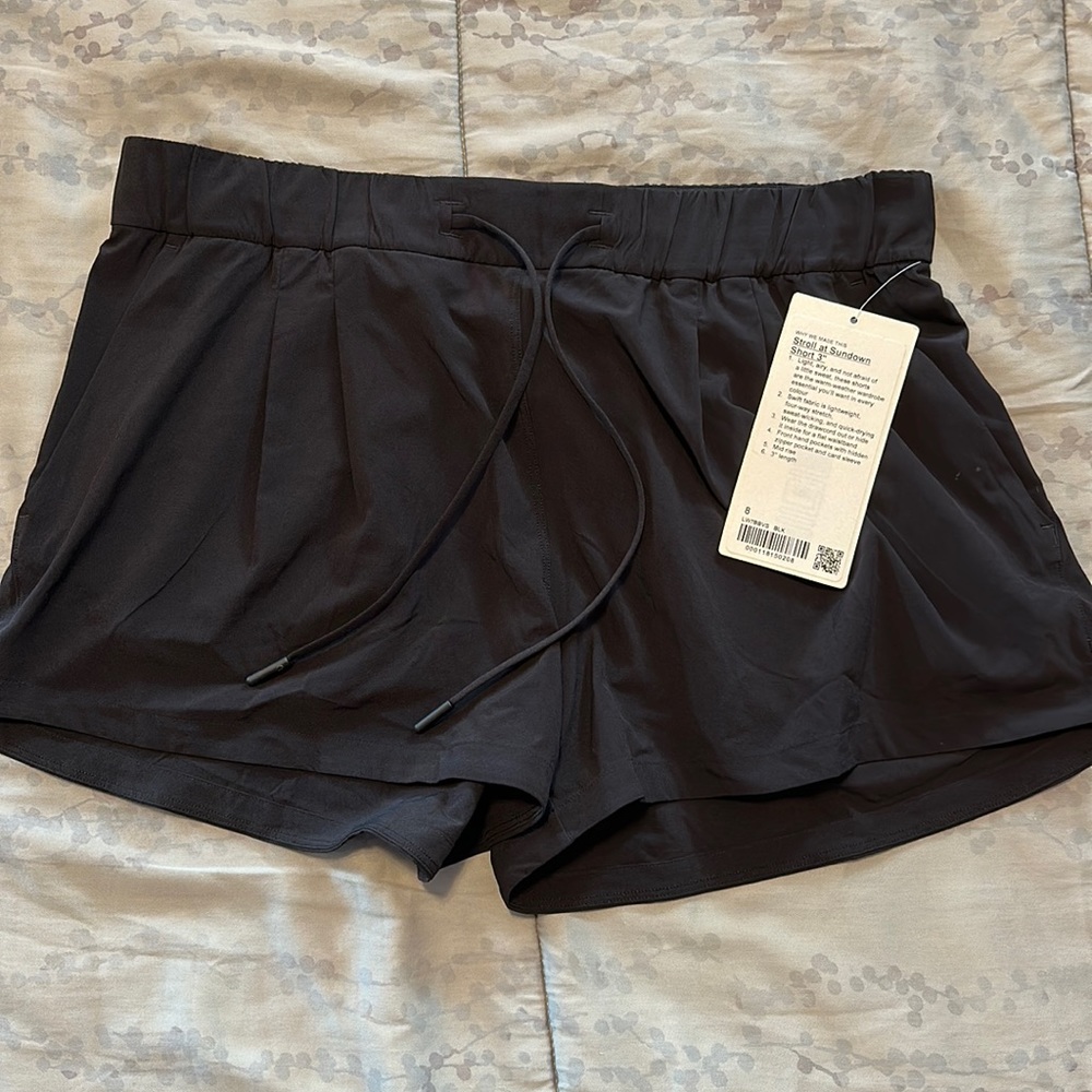 NWT Lululemon Stroll at Sundown Short 3”